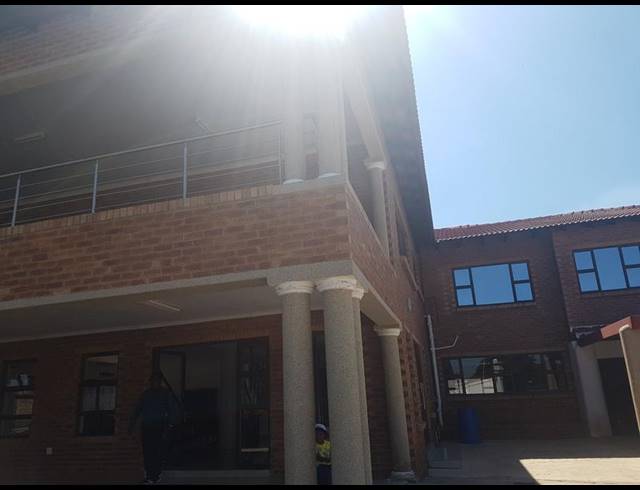 10 BEDROOM HOUSE FOR SALE IN PROCLAMATION HILL